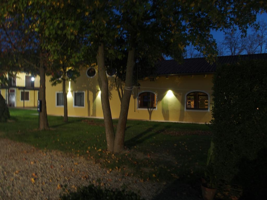 Agriturismo Greppi Crescentino Εξωτερικό φωτογραφία